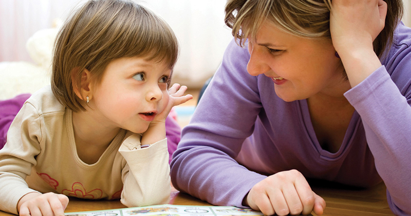 10 cách dạy trẻ tự kỷ phát triển ngôn ngữ tăng khả năng giao tiếp