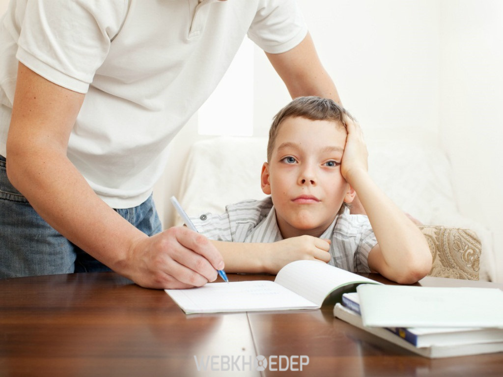 Trẻ tăng động giảm chú ý gặp khó khăn trong học tập, khi giao tiếp 