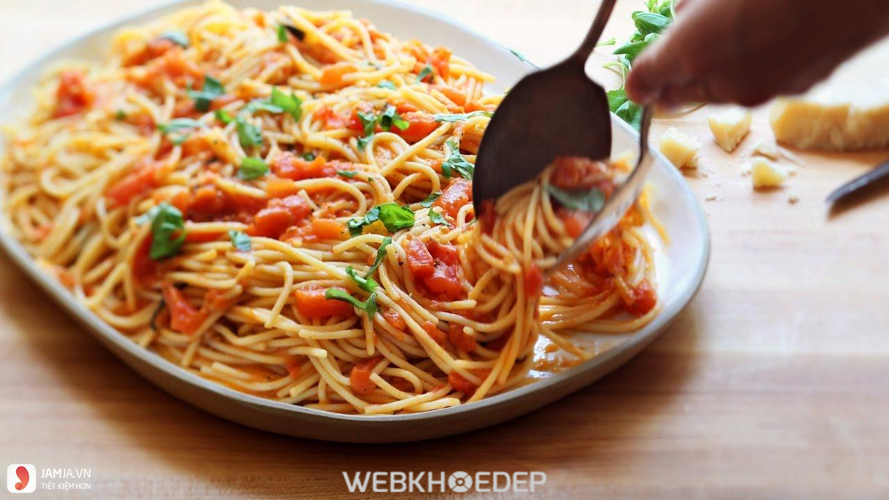 Mì spaghetti phổ biến với nhiều người và rất dễ ăn