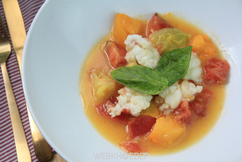 Tôm hùm sốt bơ và cà chua mang hương vị ẩm thực Âu