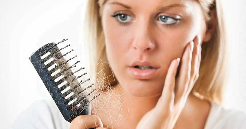 3 nguyên nhân rụng tóc sau sinh và 5 cách trị an toàn hiệu quả nhất