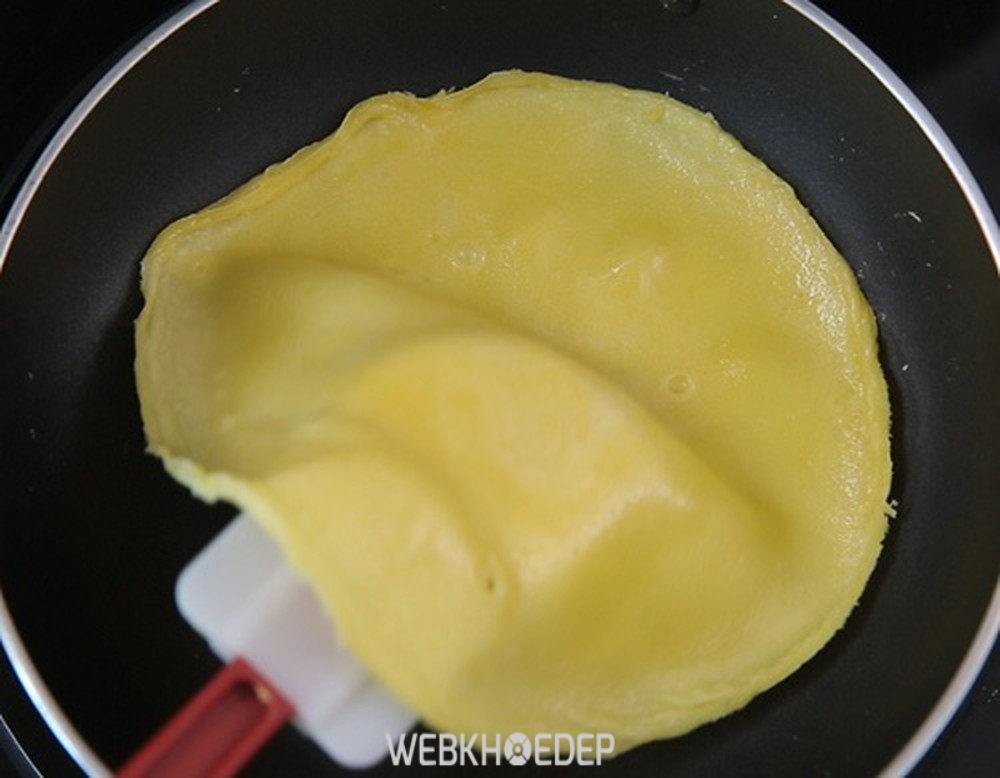 Cách làm vỏ bánh Crepe mịn, bông xốp, thơm ngon bằng chảo đơn giản