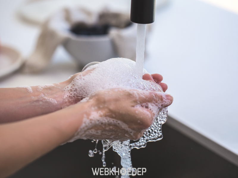 Rửa tay sạch là một biện pháp phòng ngừa ung thư da hữu ích